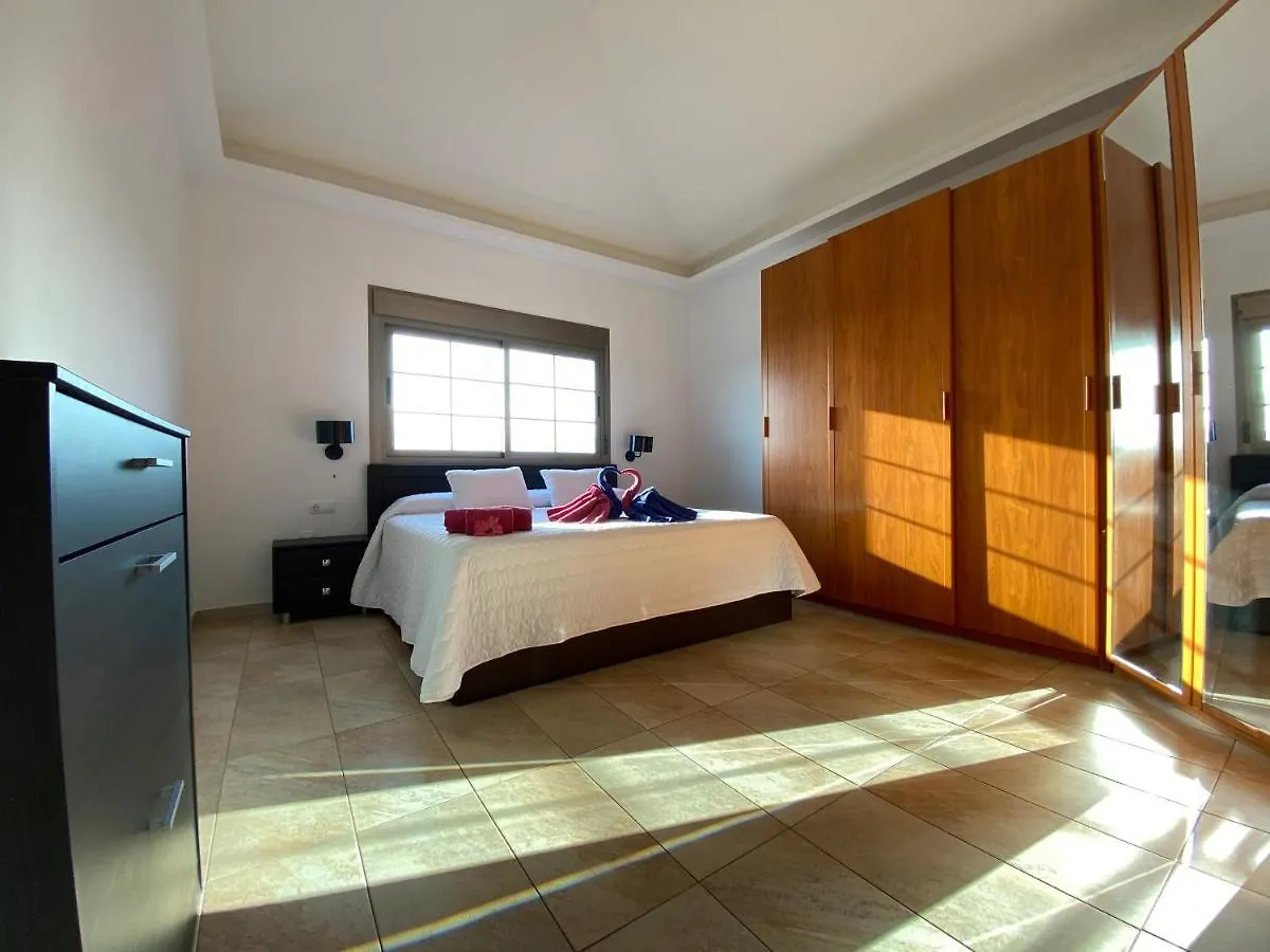 קוסטה קלמה Villa Loba With Private Pool ספרד